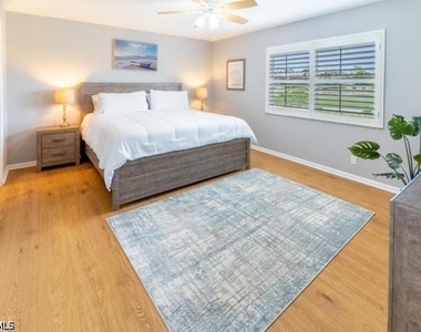 581 Teryl Road - Photo Thumbnail 13