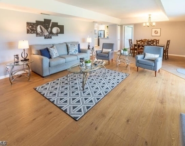 581 Teryl Road - Photo Thumbnail 5