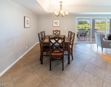 581 Teryl Road - Photo Thumbnail 8