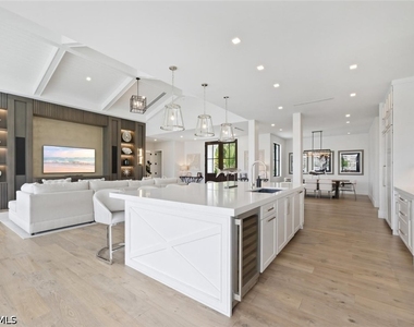 200 Bahia Point - Photo Thumbnail 13