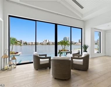 200 Bahia Point - Photo Thumbnail 5