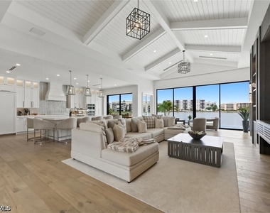 200 Bahia Point - Photo Thumbnail 4