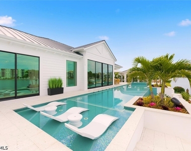 200 Bahia Point - Photo Thumbnail 42