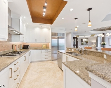 4501 Gulf Shore Boulevard N - Photo Thumbnail 11