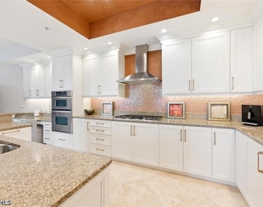 4501 Gulf Shore Boulevard N - Photo Thumbnail 10