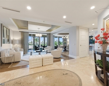 4501 Gulf Shore Boulevard N - Photo Thumbnail 1
