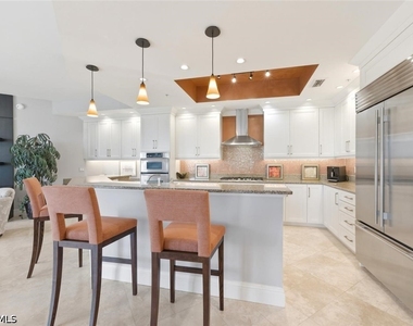 4501 Gulf Shore Boulevard N - Photo Thumbnail 9