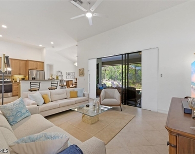 18127 Royal Hammock Boulevard - Photo Thumbnail 5