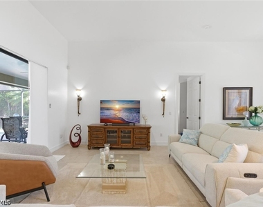 18127 Royal Hammock Boulevard - Photo Thumbnail 7