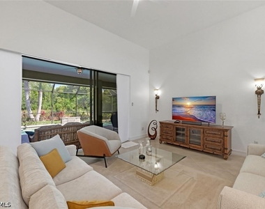18127 Royal Hammock Boulevard - Photo Thumbnail 4