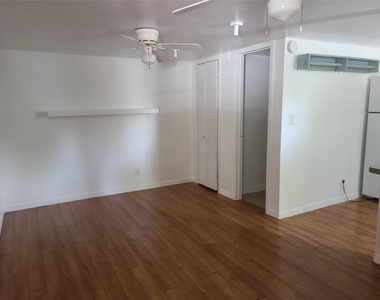 410 N Avenue D - Photo Thumbnail 5