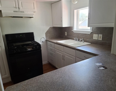 410 N Avenue D - Photo Thumbnail 8