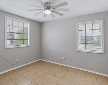 6700 Avenue S Unit D - Photo Thumbnail 10