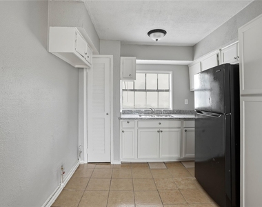 6700 Avenue S Unit D - Photo Thumbnail 5