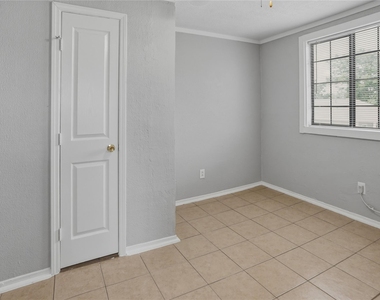 6700 Avenue S Unit D - Photo Thumbnail 11