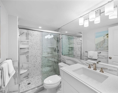 1222 Gordon Drive - Photo Thumbnail 13