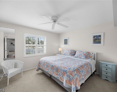 1222 Gordon Drive - Photo Thumbnail 5