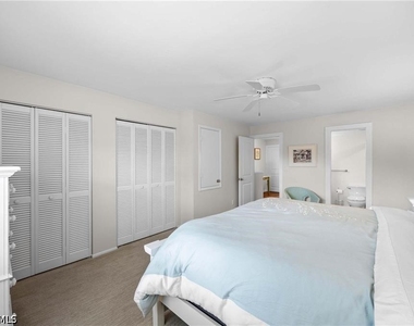 1222 Gordon Drive - Photo Thumbnail 6