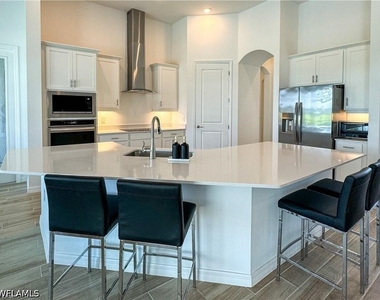 6082 Artisan Court - Photo Thumbnail 13