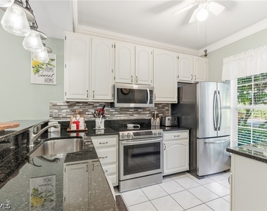 8161 Twelve Oaks Circle - Photo Thumbnail 3