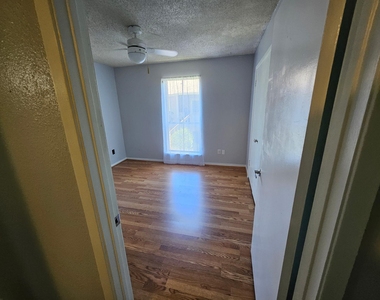 1505 Ward Road - Photo Thumbnail 9