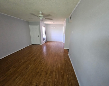 1505 Ward Road - Photo Thumbnail 8