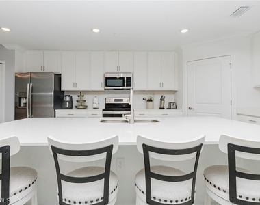 6082 National Boulevard - Photo Thumbnail 8