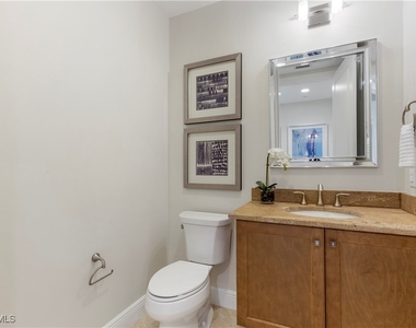 16382 Viansa Way - Photo Thumbnail 22