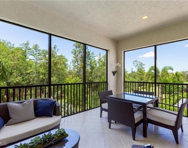 16382 Viansa Way - Photo Thumbnail 26