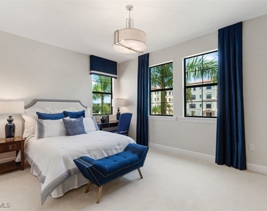 16382 Viansa Way - Photo Thumbnail 14