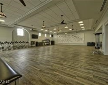 16382 Viansa Way - Photo Thumbnail 40