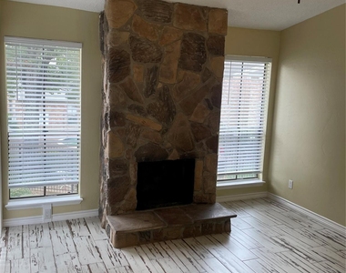 17331 Red Oak Drive - Photo Thumbnail 2