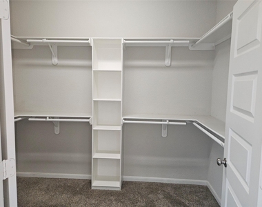 4801 Wenda Street - Photo Thumbnail 11