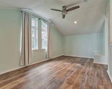 2109 Gunwale Circle - Photo Thumbnail 18