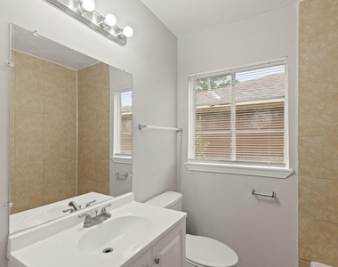 9133 Woodlyn Road - Photo Thumbnail 10