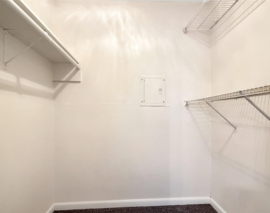 12905 Woodforest Boulevard - Photo Thumbnail 14