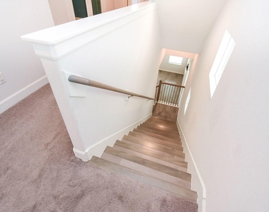 1122 Live Oak Street - Photo Thumbnail 12