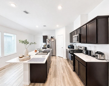 12207 Trickey Road - Photo Thumbnail 8