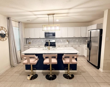 4215 Oakview Creek Lane - Photo Thumbnail 1
