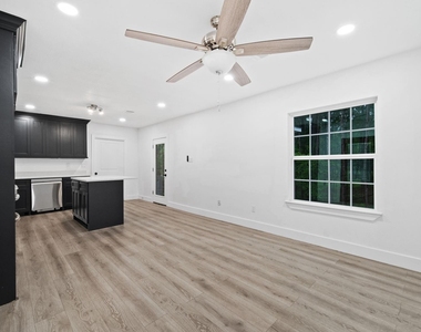 17411 Rolling Hill Lane - Photo Thumbnail 4