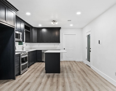 17411 Rolling Hill Lane - Photo Thumbnail 5