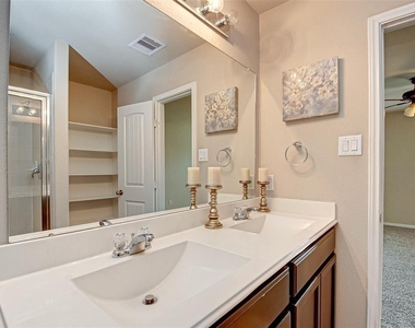 9202 Adobe Sky Court - Photo Thumbnail 12