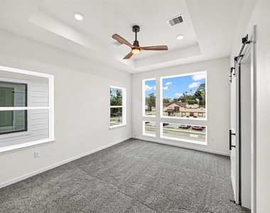 443 Hahlo Street - Photo Thumbnail 17