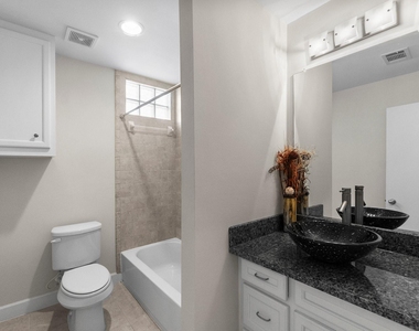 2710 Hullsmith Drive - Photo Thumbnail 10