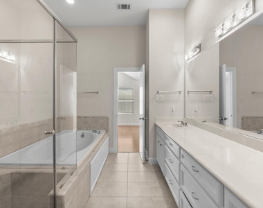 2710 Hullsmith Drive - Photo Thumbnail 18