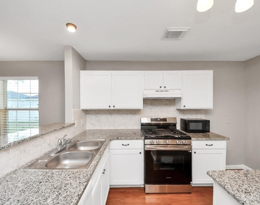 20641 Patriot Park Lane - Photo Thumbnail 10