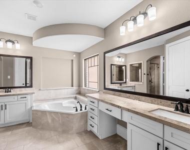 14731 Breyana Park Lane - Photo Thumbnail 15