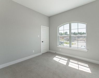 2016 Woodland Park Court - Photo Thumbnail 43