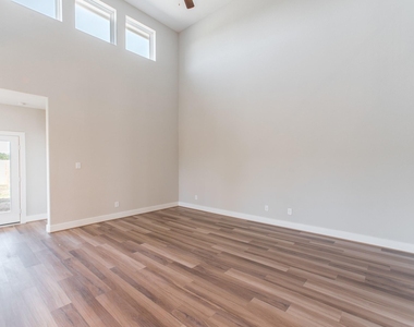 2016 Woodland Park Court - Photo Thumbnail 11
