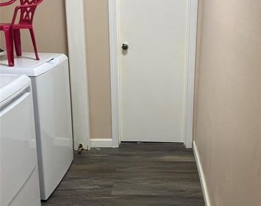 11818 Plumbrook Drive - Photo Thumbnail 15